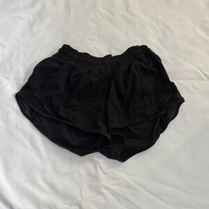 Hottie hot lululemon shorts black